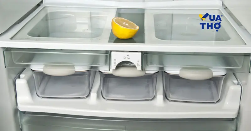 c&aacute;ch khử m&ugrave;i bằng chanh tr&agrave;