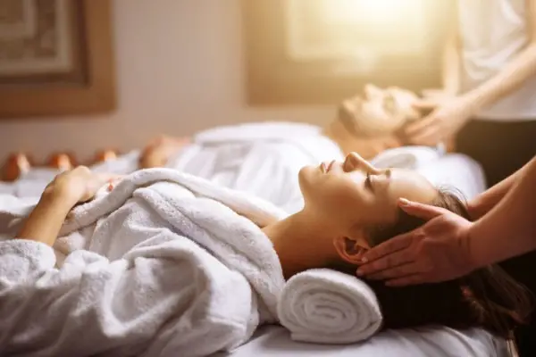 Dịch vụ Massage tận nhà tại quận Cầu Giấy uy tín, giá rẻ, phục vụ 24/7 của Massage Pro