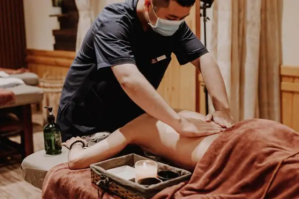 Dịch vụ Massage tận nhà tại quận Bình Tân uy tín, giá rẻ, phục vụ 24/7 của Massage Pro