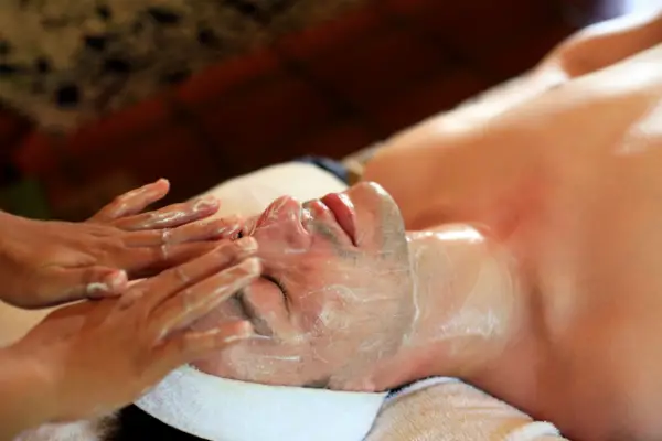Dịch vụ Massage tận nhà tại quận Bình Thạnh uy tín, giá rẻ, phục vụ 24/7 của Massage Pro