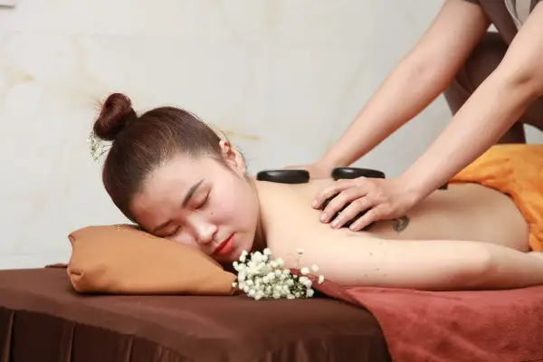 Dịch vụ Mát xa quận 1 uy tín, giá rẻ, phục vụ 24/7 của Massage Pro