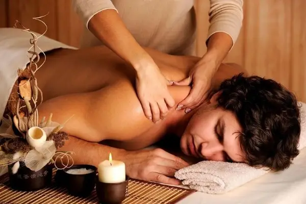 Dịch vụ Massage Thái quận Hoàng Mai giá rẻ, phục vụ tận nơi 24/7 của Massage Pro