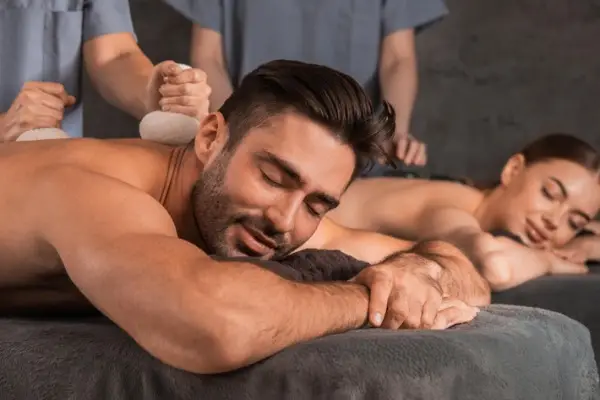 Dịch vụ Massage Thái quận 7 giá rẻ, phục vụ tận nơi 24/7 của Massage Pro
