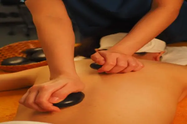 Massage Pro - Đơn vị massage Thái quận Tân Phú phục vụ tại nhà hoặc khách sạn phục vụ 24/7