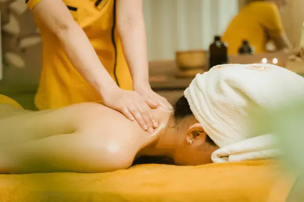 Massage Pro - Massage trị liệu tại Quận Hoàn Kiếm phục vụ tại nhà hoặc khách sạn phục vụ 24/7