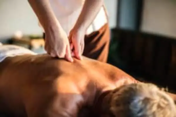 Massage Pro - Massage trị liệu tại quận 1 phục vụ tại nhà hoặc khách sạn phục vụ 24/7
