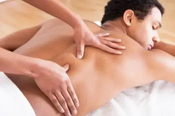 Massage Pro - Massage trị liệu tại quận 3 phục vụ tại nhà hoặc khách sạn phục vụ 24/7
