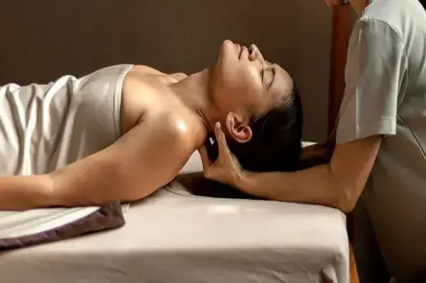 Dịch vụ Massage toàn thân tại quận 7 giá rẻ nhất Tp HCM, phục vụ 24/7 năm 2026  của Massage Pro
