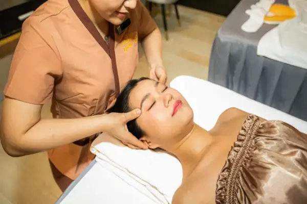Dịch vụ Massage toàn thân tại quận Bình Thuận giá rẻ nhất Tp HCM, phục vụ 24/7 năm 2026 của Massage Pro