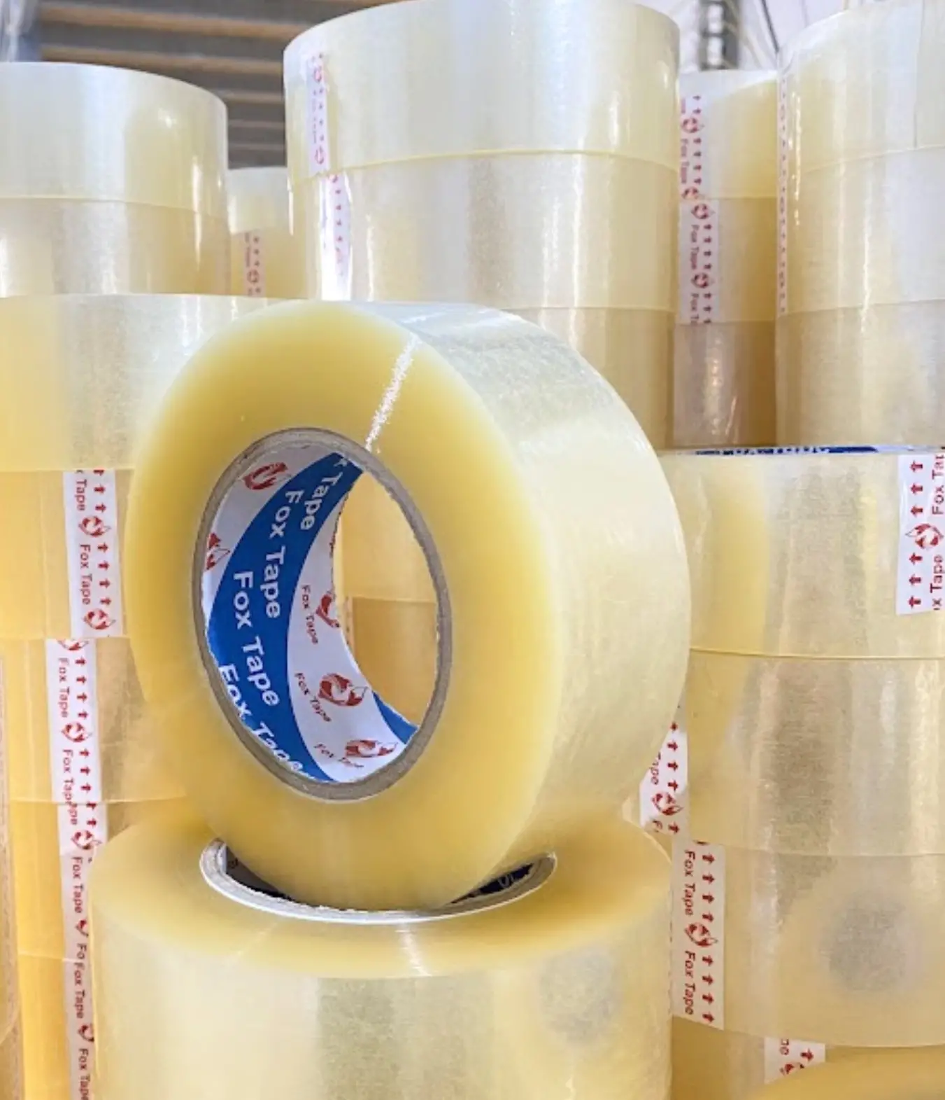 Băng keo trong - Người bạn đồng hành đa năng trong mọi gia đình và công nghiệp