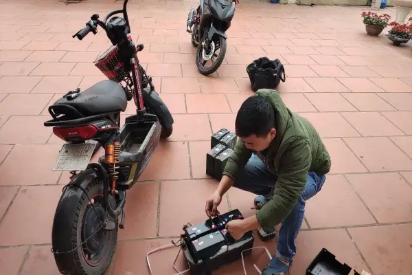Cách thay ắc quy xe điện đơn giản, dễ thực hiện nhất