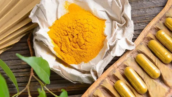 Chất Curcumin trong nghệ nếp đỏ có tác dụng gì?