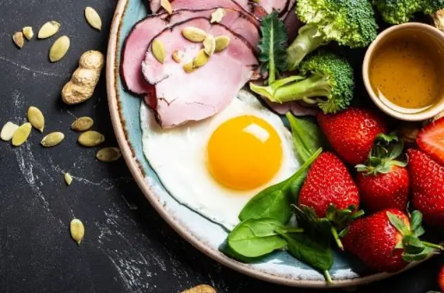Chế độ ăn kiêng low-carb: Lợi ích và hướng dẫn
