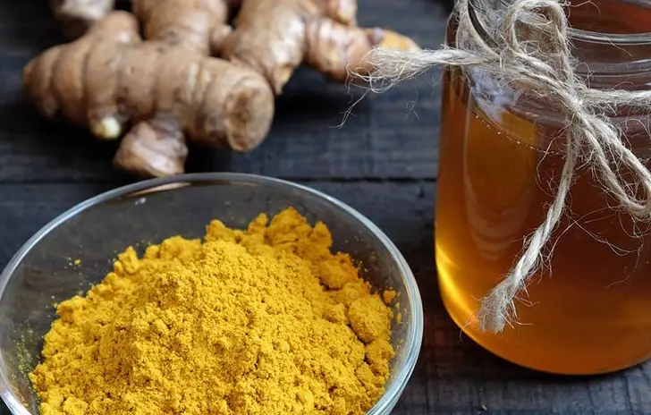 Chữa đau dạ dày bằng nghệ có hiệu quả không? - Khám phá những tác dụng tuyệt vời