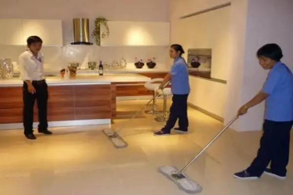 Dịch vụ dọn sàn công ty trước và sau khi thi công của Linh Anh Clean tại Hà Nội