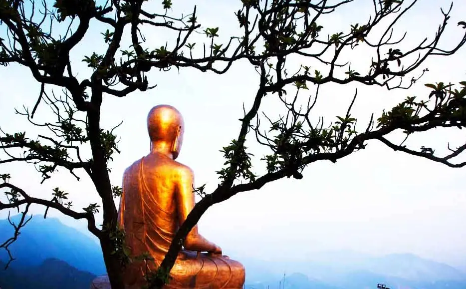 Điểm đi chùa đầu năm 2025: Cầu tài lộc, cầu may, cầu duyên