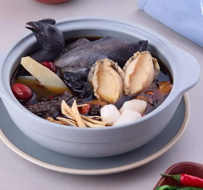 Gà ác tiềm thuốc bắc