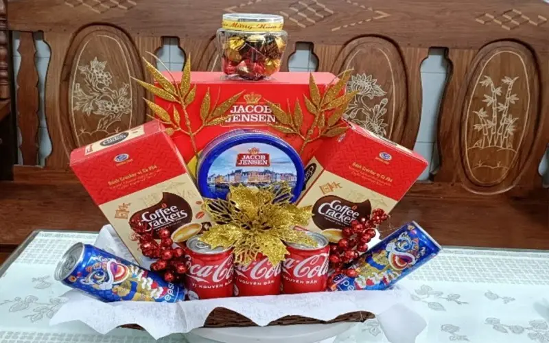 Giỏ Quà Tết 300k Lựa Chọn Ý Nghĩa Tiết Kiệm Cho Ngày Xuân