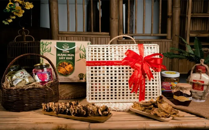 Hộp Quà Tết Cho Doanh Nghiệp Kết Nối Đối Tác 2 hop qua tet cho doanh nghiep tao dau an va ket noi doi tac 6725caeabc916