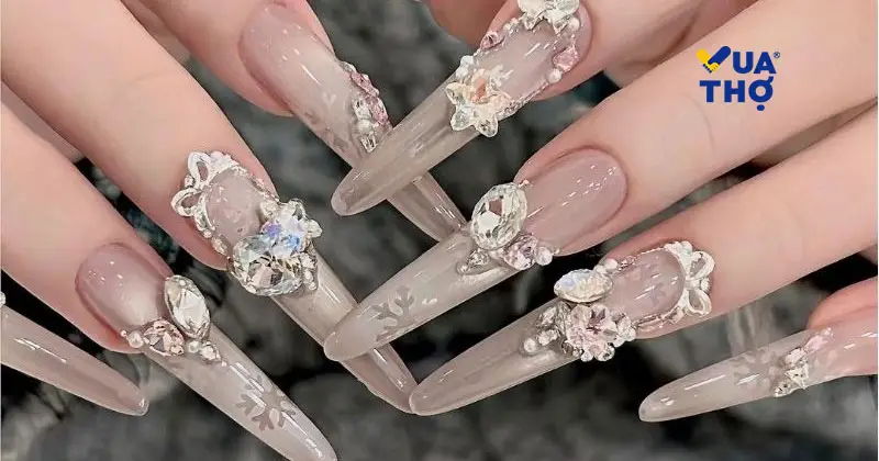 mẫu nail tết 2026 douyin đính đá