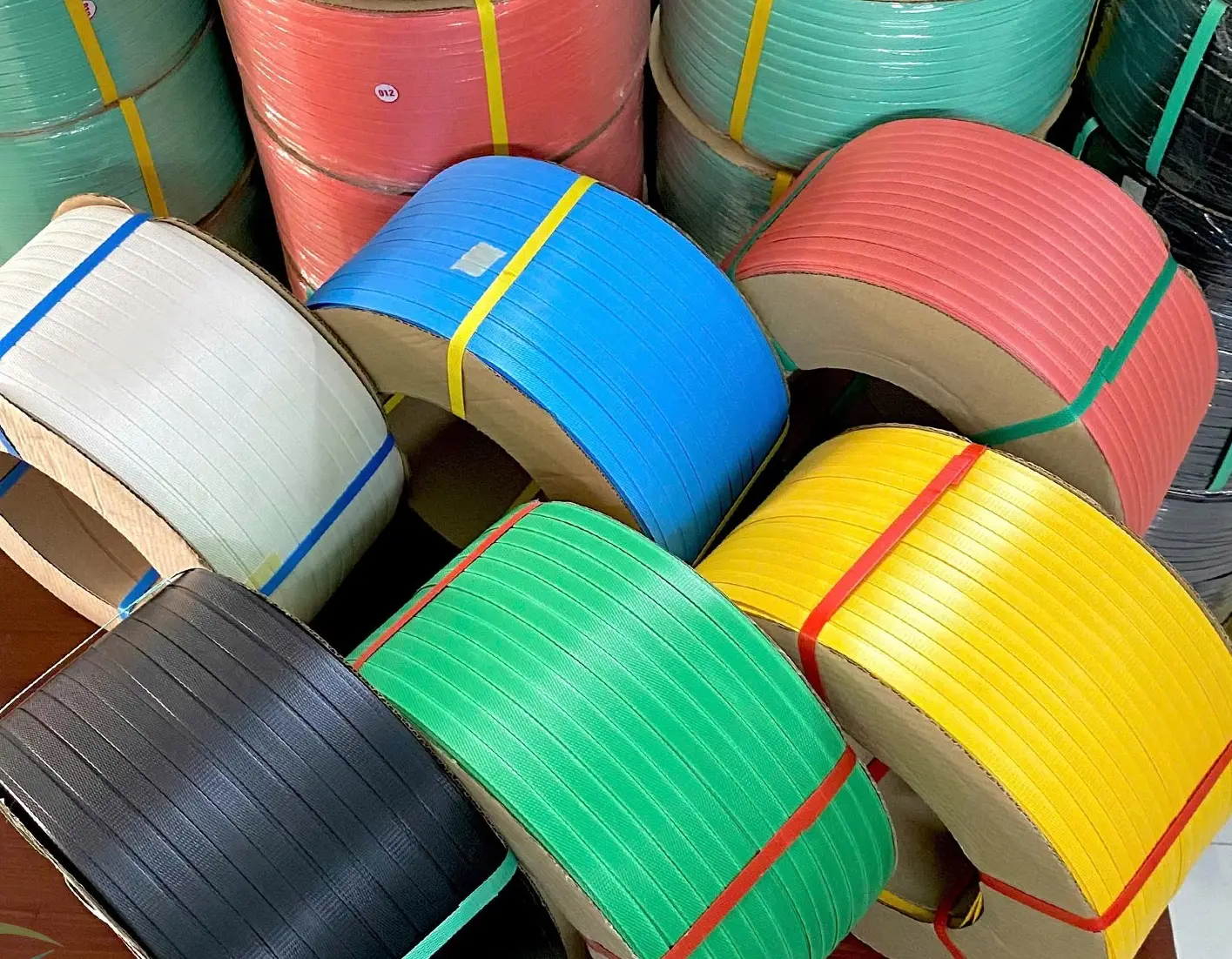 Khám phá thế mạnh của Dây đai PP - Giải pháp đóng gói linh hoạt và bền bỉ cho mọi ngành nghề