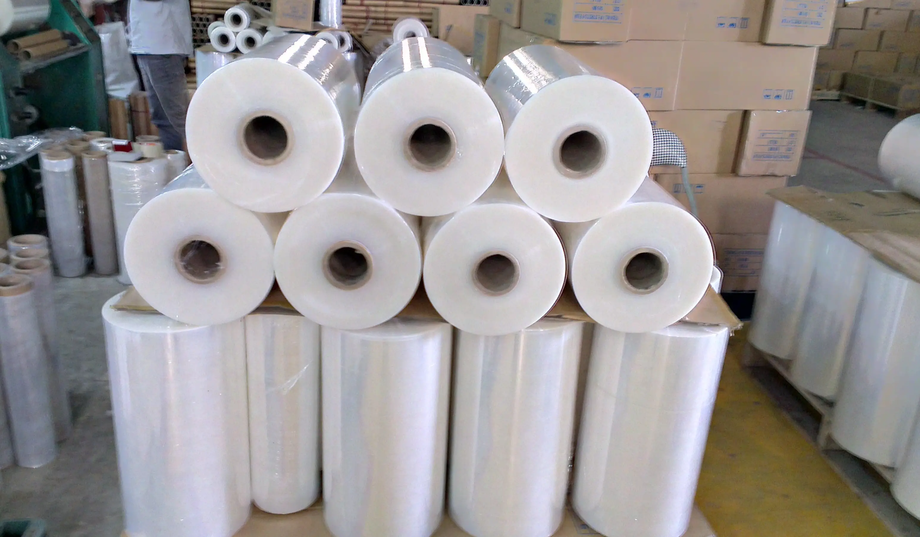 Khám Phá Vật Liệu Màng PE - Giải Pháp Đóng Gói Hiện Đại Và Tiên Tiến