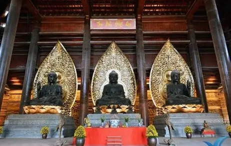 Kinh nghiệm du lịch chùa Tam Chúc - Khám phá vẻ đẹp tâm linh và thiên nhiên hùng vĩ