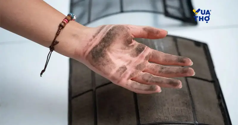 Hậu quả về sức khỏe v&agrave; mầm bệnh khi m&aacute;y lạnh l&acirc;u ng&agrave;y kh&ocirc;ng sử dụng c&oacute; sao kh&ocirc;ng nếu kh&ocirc;ng vệ sinh.