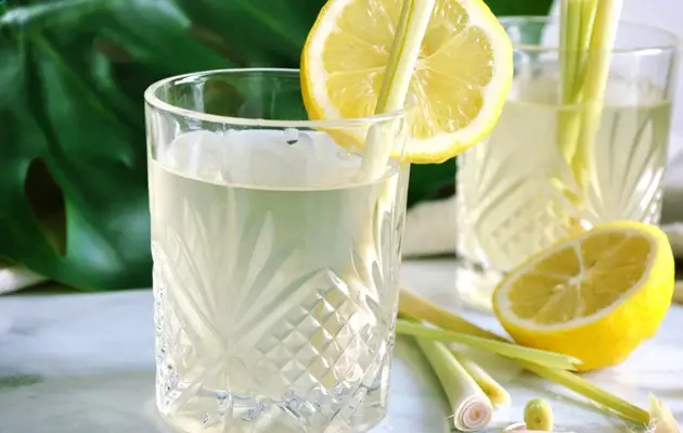Nước chanh ấm có tác dụng gì? Nước chanh ấm có tác dụng gì?