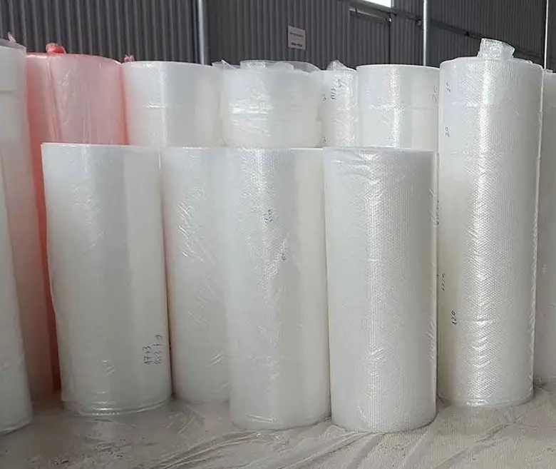 Sự Kết Hợp Hoàn Hảo Giữa Xốp Chống Sốc và Băng Keo Trong - Giải Pháp An Toàn Và Đa Năng Trong Cuộc Sống