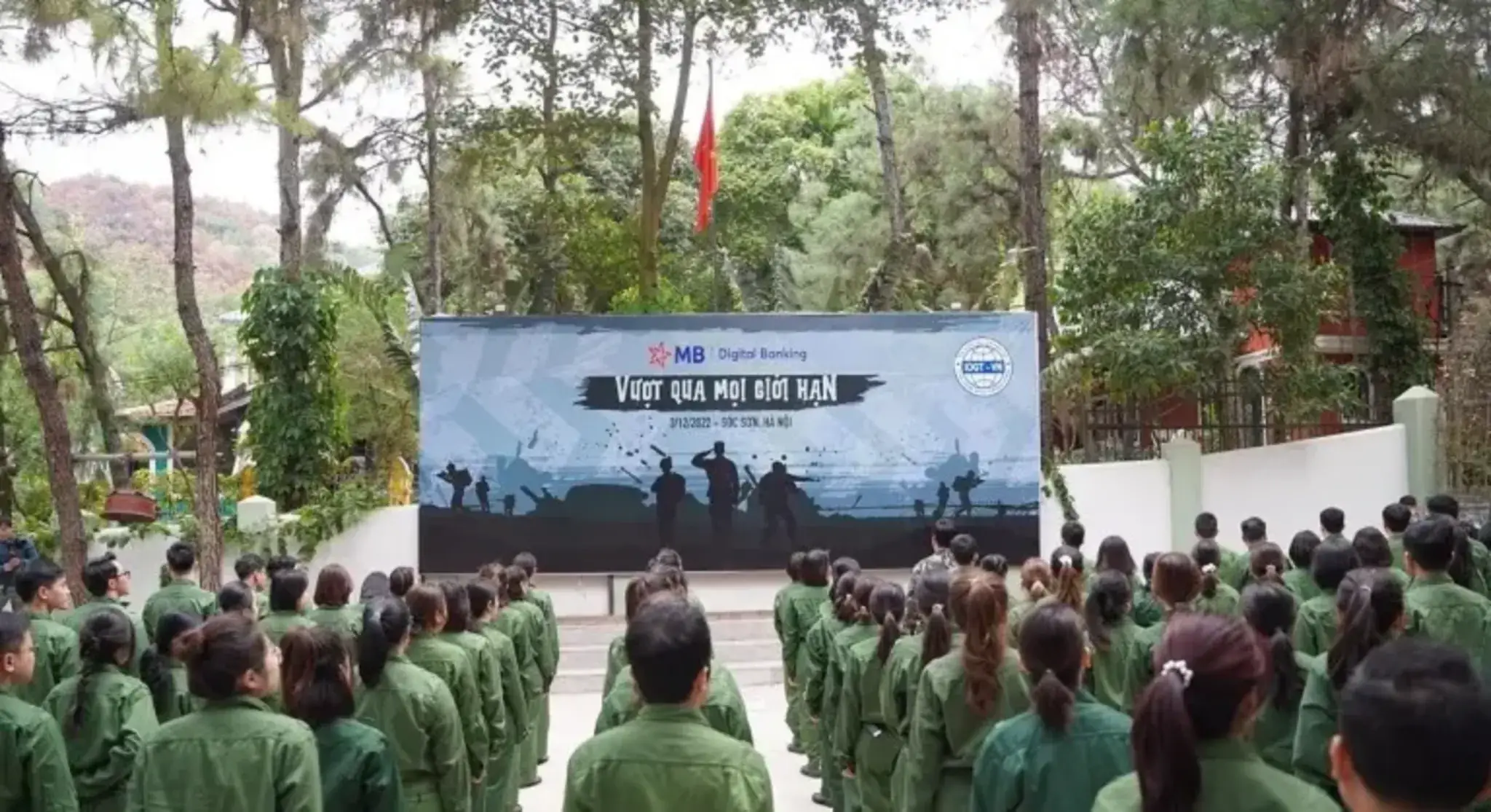 Tổ chức team building quân đội