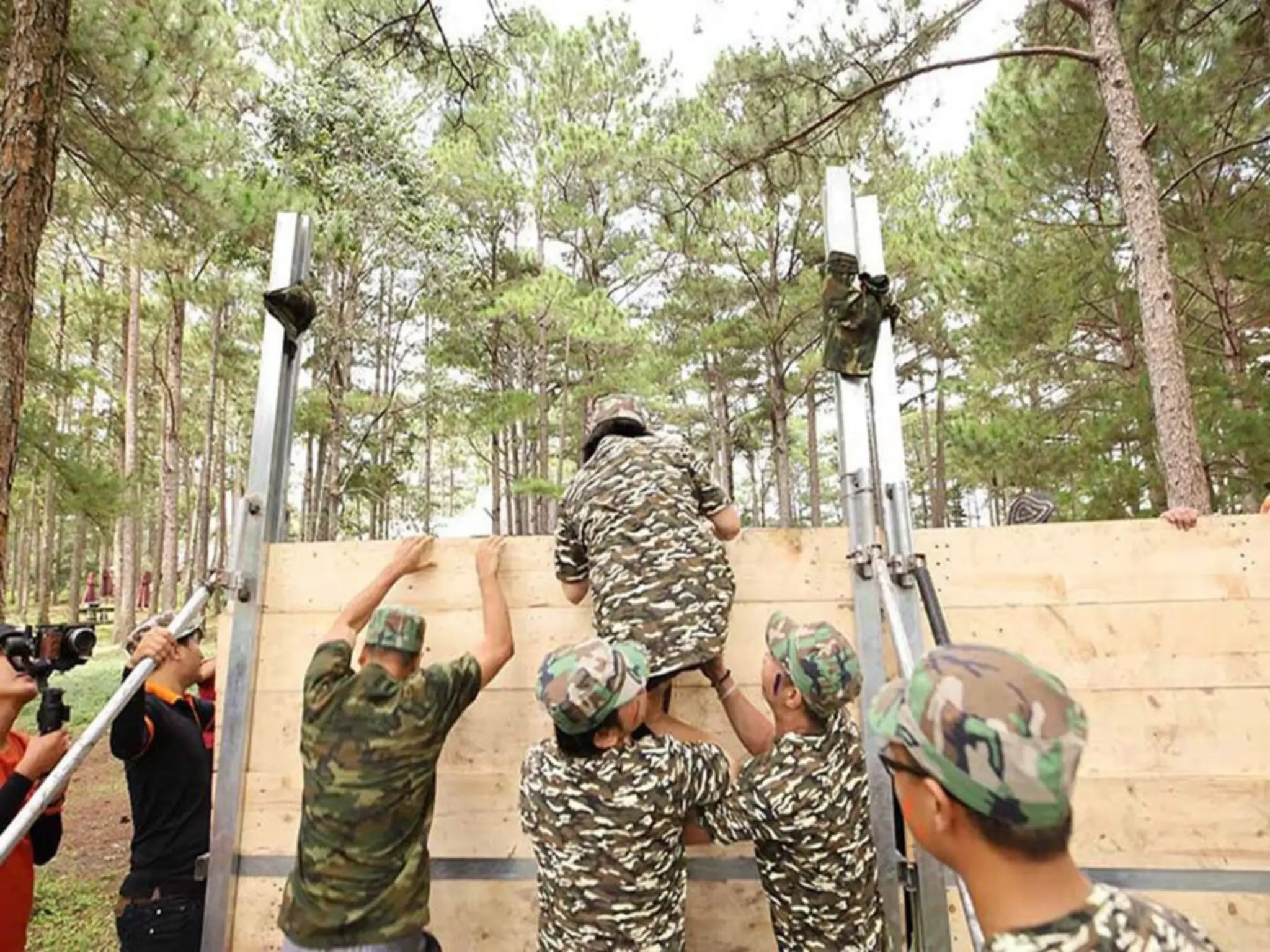 Tổ chức team building quân đội