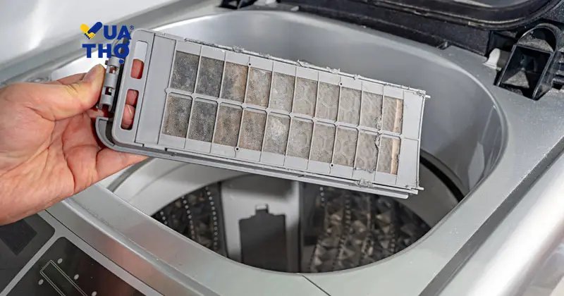 ve-sinh-may-giat-quan-3-gia-re