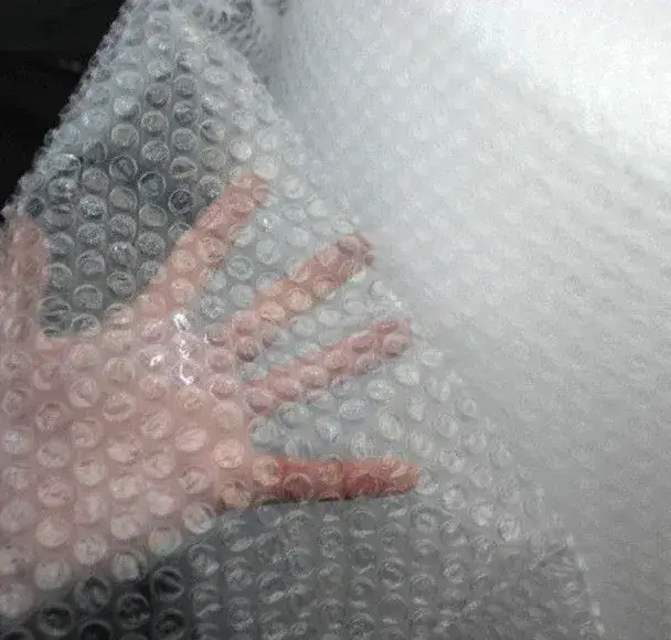 Xốp Chống Sốc - Giải Pháp Đóng Gói Hiệu Quả Để Bảo Vệ Hàng Hóa Trong Mọi Tình Huống